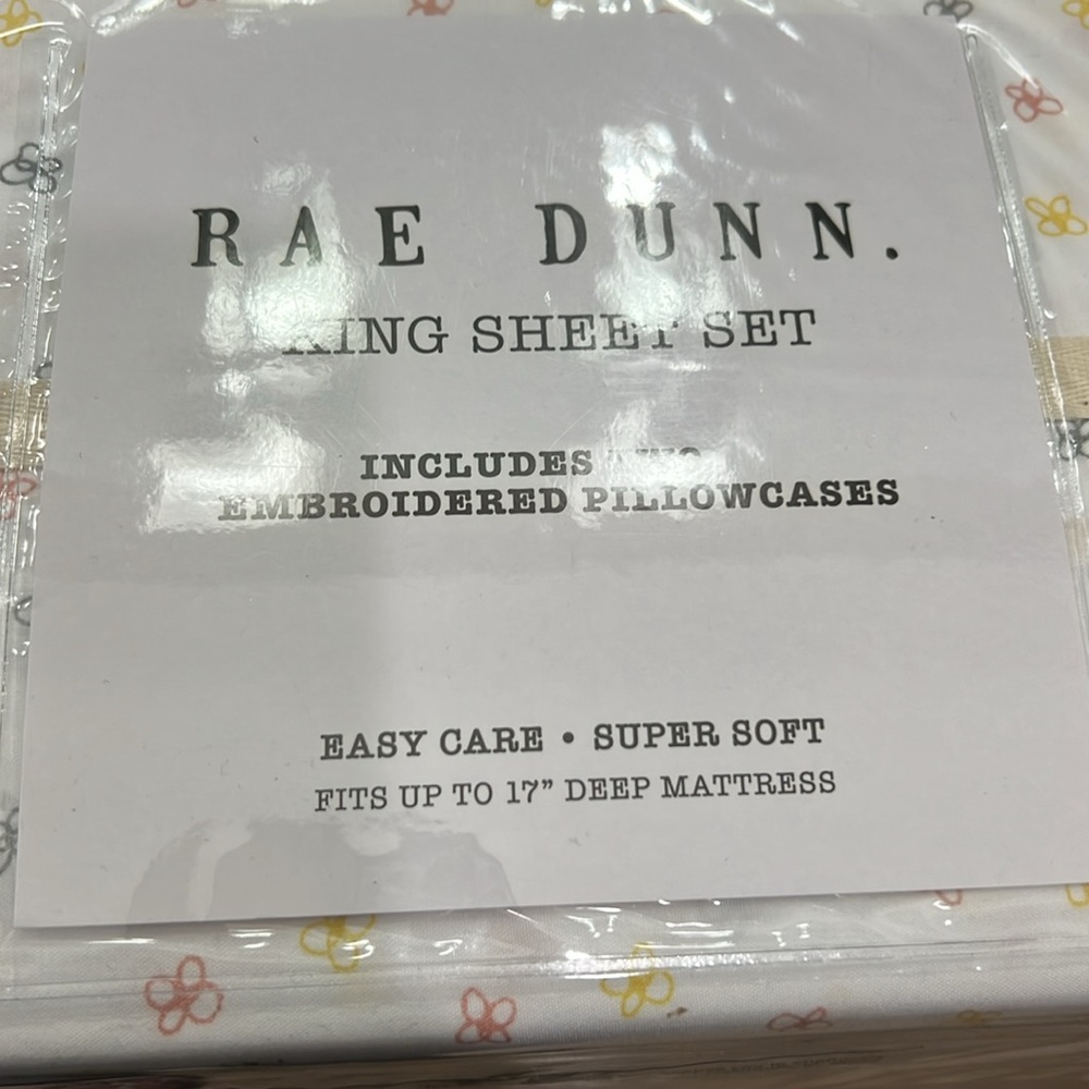 Rae Dunn ZZZ BUTTERFLY King bedsheet set new in original packaging - Picture 3 of 6